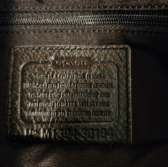 NWT Coach Black and white Egyptian Leather Pebbled Clutch 30164 12" x 7.5" - Picture 4 of 9